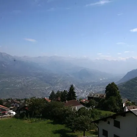 4 Pieces Cerisiers Apartment