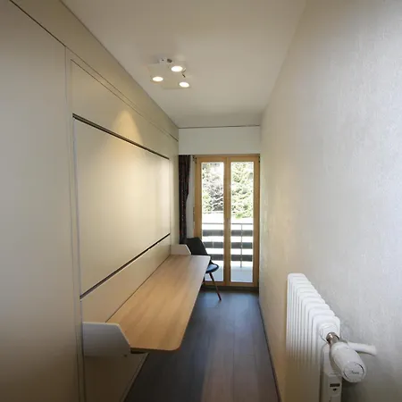 4 Pieces Cerisiers شقة *